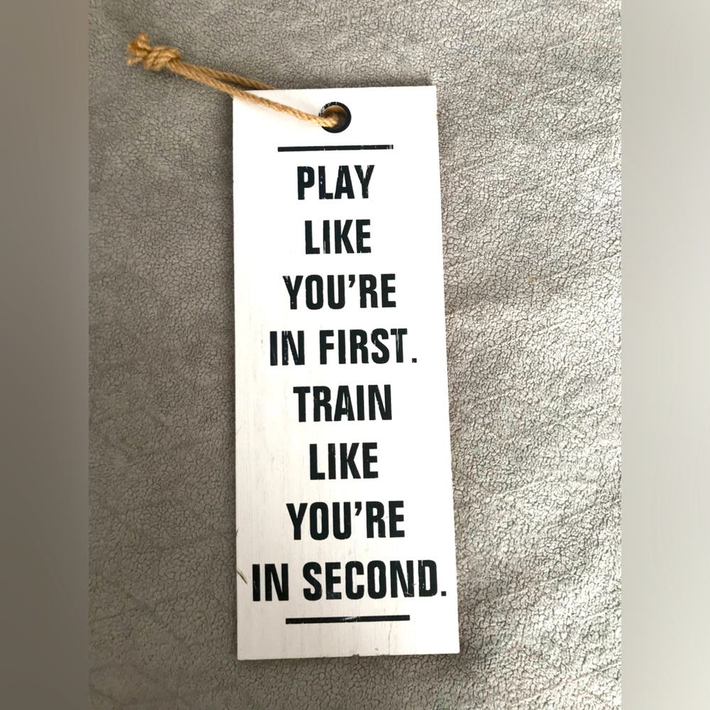 Motivational sports plaque